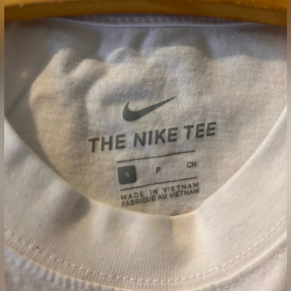 Nike T-Shirt - Picture 4 of 4